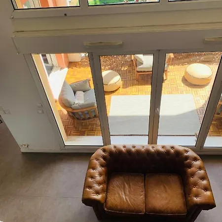 Luxe Paris Homestay szállás Courbevoie