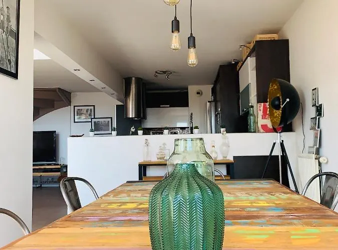 Luxe Paris בית אירוח קורבוו
