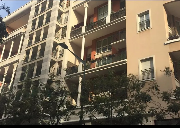 Luxe Paris * קורבוו