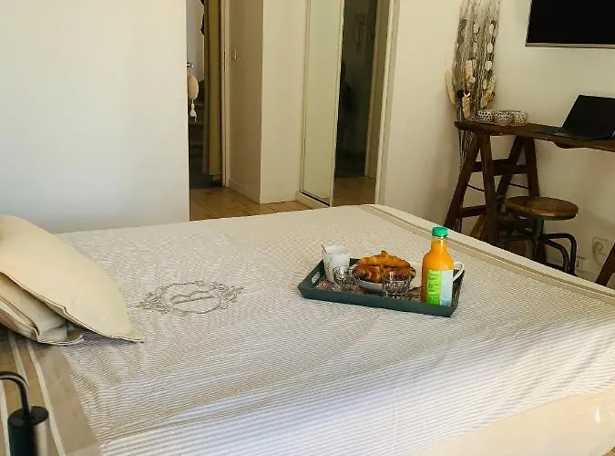 Luxe Paris בית אירוח *