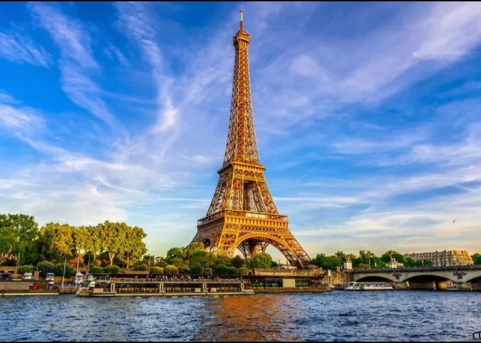 Luxe Paris קורבוו