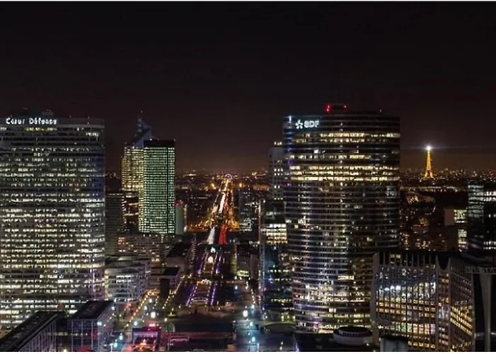 Luxe Paris ホームステイ *