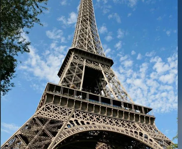 Luxe Paris * קורבוו